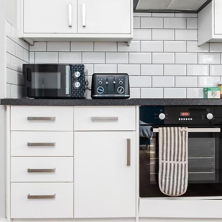 נוטינגהאם Spacious 2 Bedroom Apartment In Park Estate מראה חיצוני תמונה