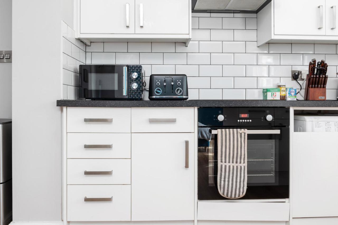 נוטינגהאם Spacious 2 Bedroom Apartment In Park Estate מראה חיצוני תמונה
